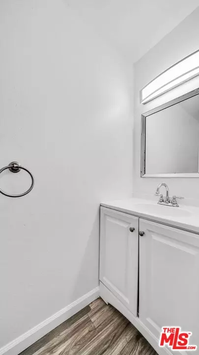 Bath - 223 S Acacia Ave # 211, Compton, CA 90220 photo 2 of 3