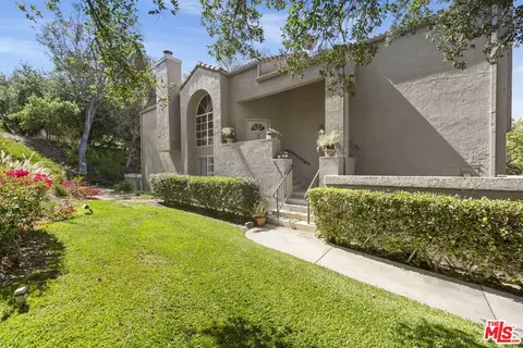22210 Wildwood Pl, Chatsworth, CA 91311