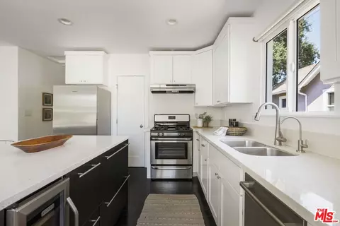 Kitchen - 1875 Belmont Ave, Pasadena, CA 91103 photo 2 of 2
