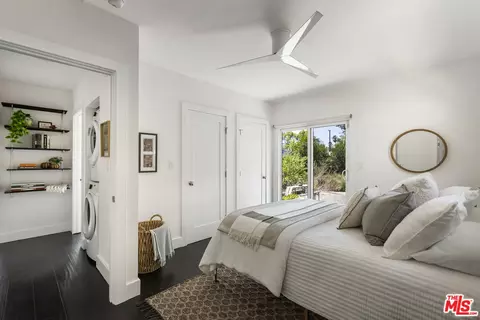 Bedroom - 1875 Belmont Ave, Pasadena, CA 91103 photo 2 of 4