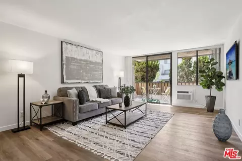 4170 Elm Ave #213, Long Beach, CA 90807