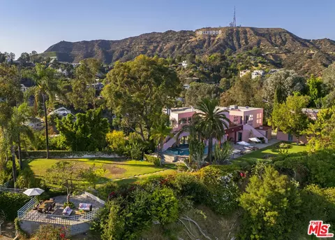 2980 Hollyridge Dr, Los Angeles, CA 90068