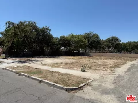 364 S 7th St, Colton, CA 92324