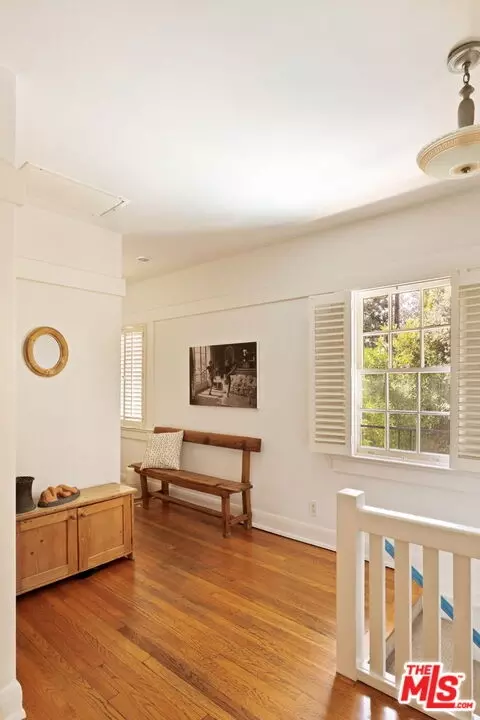 Entry Way - 1205 Arden Rd, Pasadena, CA 91106 photo 1 of 1