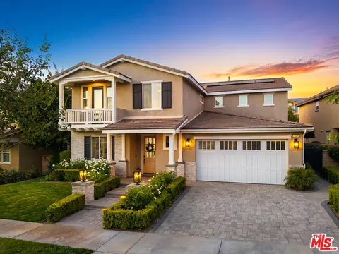 22499 Leaf Spring Ct, Santa Clarita, CA 91350