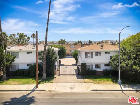 14410 Magnolia Blvd, Sherman Oaks, CA 91423