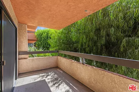 Exterior - 5001 E Atherton St #203, Long Beach, CA 90815 photo 1 of 8