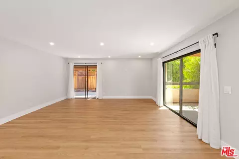 Living - 5001 E Atherton St #203, Long Beach, CA 90815 photo 4 of 9
