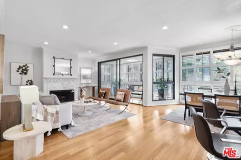 4477 Wilshire Blvd #304, Los Angeles, CA 90010