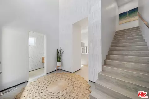 Entry Way - 3004 Sequit Dr, Malibu, CA 90265 photo 3 of 4