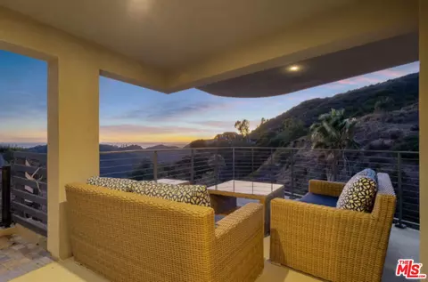 Exterior - 3004 Sequit Dr, Malibu, CA 90265 photo 6 of 9