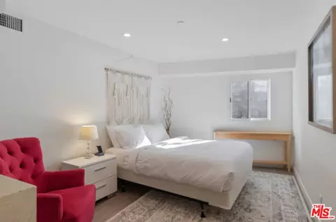 Bedroom - 3004 Sequit Dr, Malibu, CA 90265 photo 6 of 15