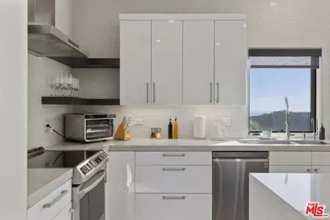 Kitchen - 3004 Sequit Dr, Malibu, CA 90265 photo 6 of 6