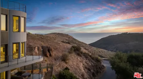 View/Area - 3004 Sequit Dr, Malibu, CA 90265 photo 1 of 1