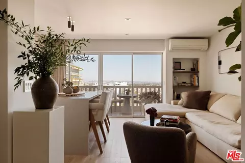999 N Doheny Dr #807, West Hollywood, CA 90069
