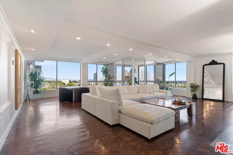 10590 Wilshire Blvd #1502, Los Angeles, CA 90024