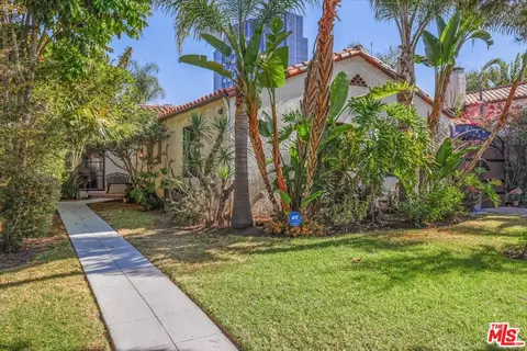 6119 Del Valle Dr, Los Angeles, CA 90048