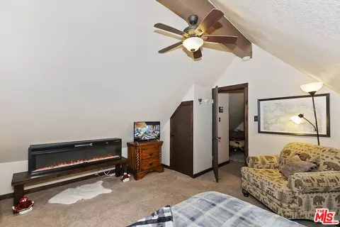 2074 1st Ln, Big Bear City, CA 92314 photo 9