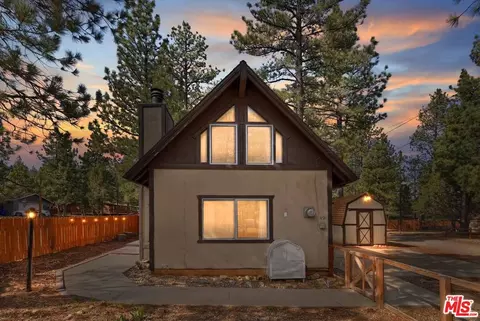 2074 1st Ln, Big Bear City, CA 92314 photo 2