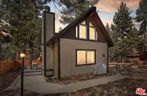 2074 1st Ln, Big Bear City, CA 92314 photo 3