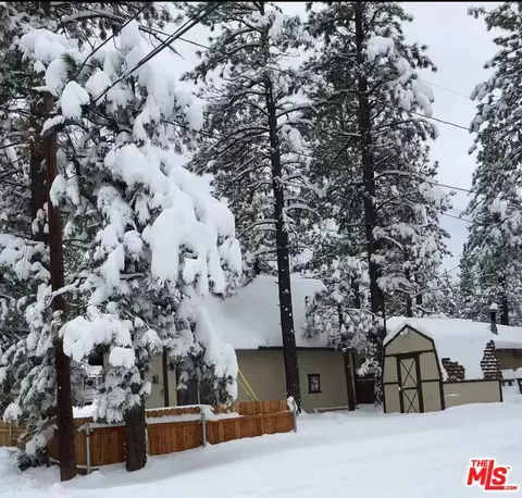 2074 1st Ln, Big Bear City, CA 92314 photo 18