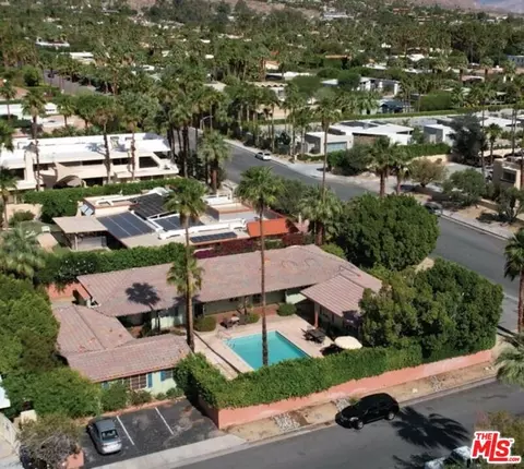 225 W Vista Chino, Palm Springs, CA 92262