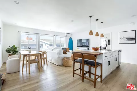 2241 Virginia Ave #11, Santa Monica, CA 90404