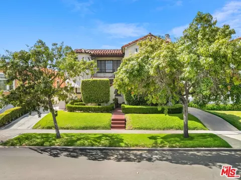 1557 S Sierra Bonita Ave, Los Angeles, CA 90019