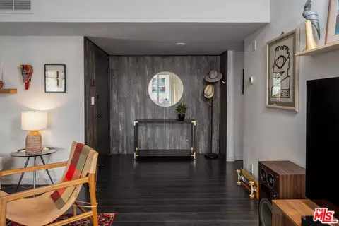Entry Way - 7309 Franklin Ave #405, Los Angeles, CA 90046 photo 1 of 1