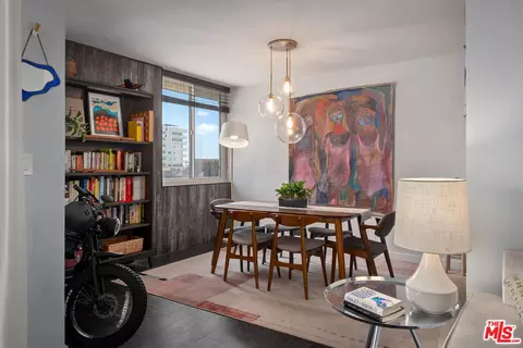 Dining - 7309 Franklin Ave #405, Los Angeles, CA 90046 photo 1 of 2