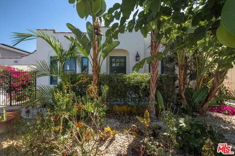 6822 Haas Ave, Los Angeles, CA 90047