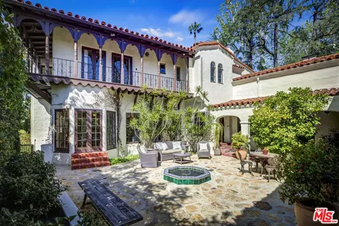 2417 Nottingham Ave, Los Angeles, CA 90027