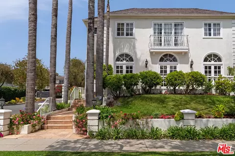 201 N Palm Dr, Beverly Hills, CA 90210