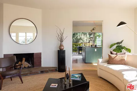 1333 E Palmer Ave, Glendale, CA 91205 photo 8