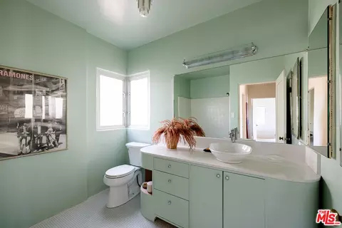 1333 E Palmer Ave, Glendale, CA 91205 photo 15