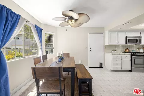 18987 Gault St, Reseda, CA 91335 photo 8