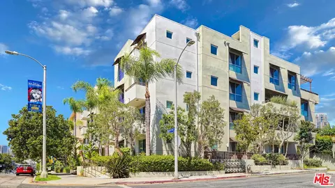 2240 S Beverly Glen Blvd #103, Los Angeles, CA 90064
