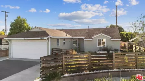 7907 Klump Ave, Sun Valley, CA 91352