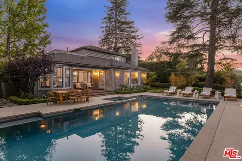 12321 20th Helena Dr, Los Angeles, CA 90049