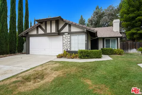 24443 Mooncrest Ct, Murrieta, CA 92562