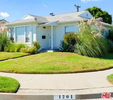 1201 W 138th St, Compton, CA 90222