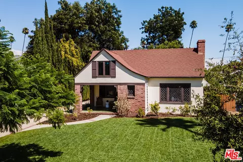 126 S San Marino Ave, Pasadena, CA 91107