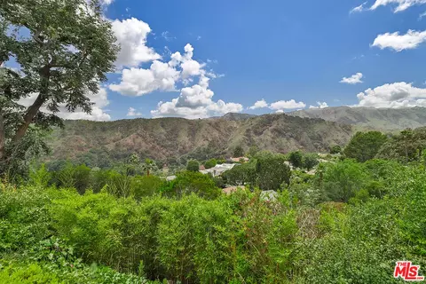 2167 Westridge Rd, Los Angeles, CA 90049