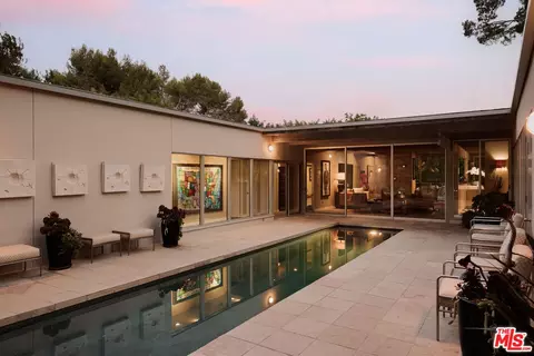 840 N Kenter Ave, Los Angeles, CA 90049