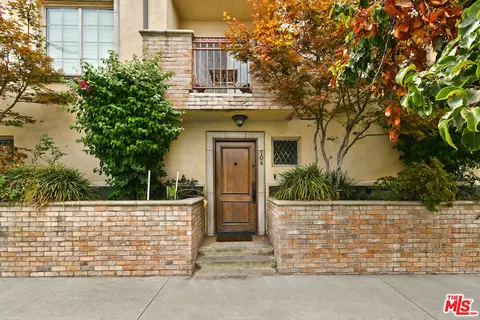 15248 Clark St #104, Sherman Oaks, CA 91411