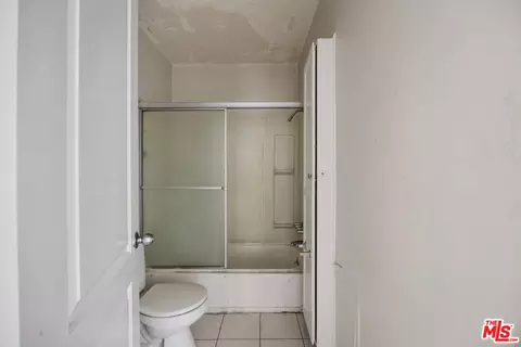 Bath - 1506 S Euclid St, Fullerton, CA 92832 photo 2 of 2