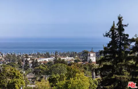 View/Area - 515 E Islay St #D, Santa Barbara, CA 93101 photo 2 of 4