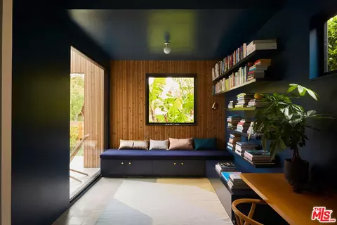 906 Superba Ave, Venice, CA 90291 photo 3