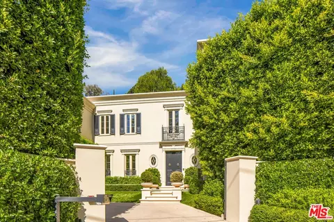 2401 Bowmont Dr, Beverly Hills, CA 90210