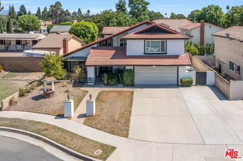 10640 Willowbrae Ave, Chatsworth, CA 91311